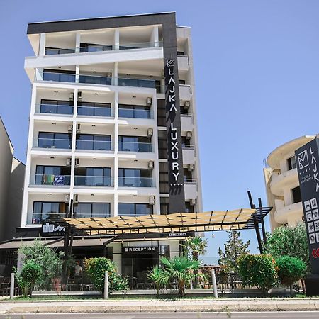 Hotel Lajka Luxury 울친 외부 사진
