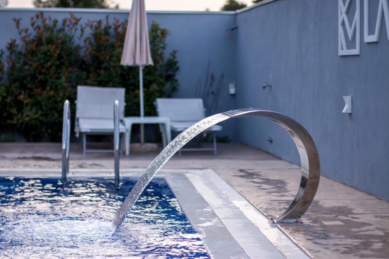 Hotel Lajka Luxury 울친 외부 사진