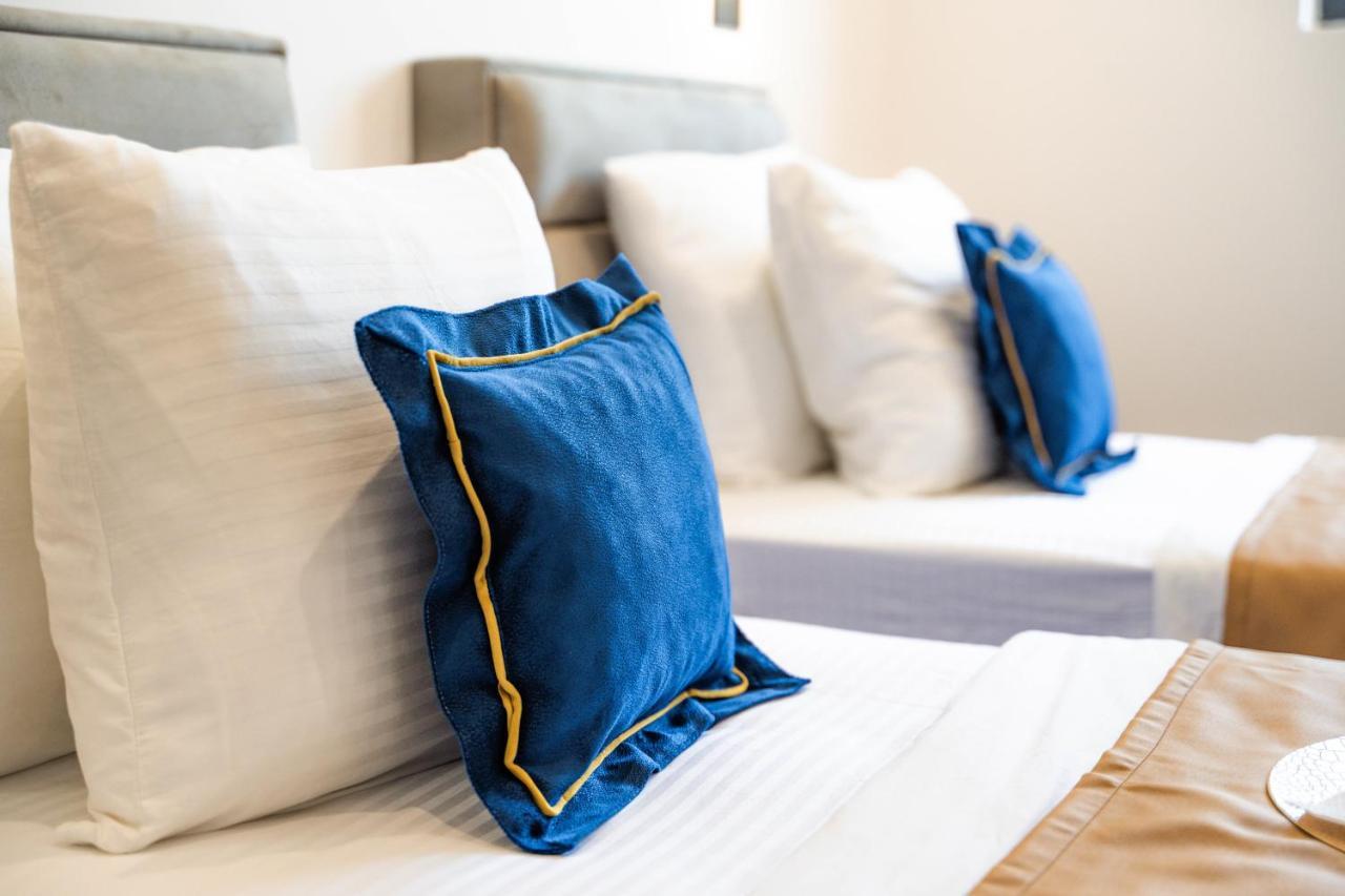 Hotel Lajka Luxury 울친 외부 사진
